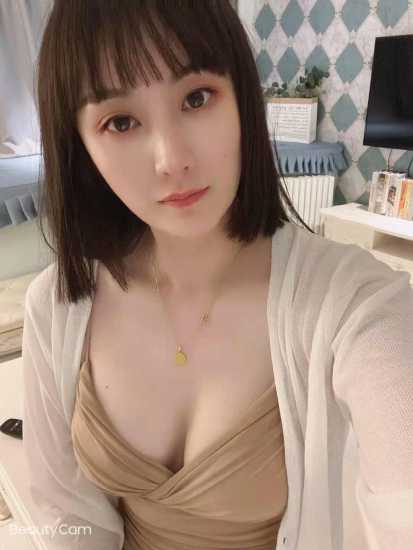 弘燕路【喵喵】22岁+身高168+胸围D，南方姑娘三点粉嫩嫩，又纯又欲